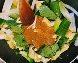 かぶの葉とネギと油揚げのカレー風味炒め作り方3写真