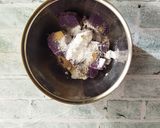 焼き芋大量消費に☆もちっ♪芋餅作り方1写真