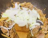 豚小間とごぼうの生姜焼き風炒め作り方5写真