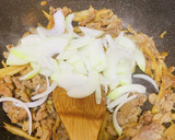 豚小間とごぼうの生姜焼き風炒め作り方5写真