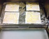 ワンタンｏｒ餃子の皮で簡単パリッとピザ♪作り方3写真