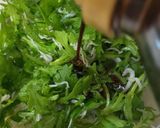 春菊としらすのサラダ作り方6写真