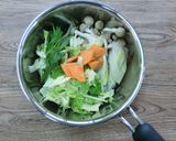 【主菜・副菜】さば缶de具沢山みそ汁作り方2写真