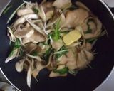 鶏むね肉と水菜の炒め物作り方5写真