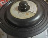 豚肉とモヤシと豆苗の重ね蒸し作り方4写真