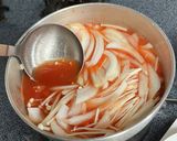 今日のみそ汁。洋風トマト味噌汁作り方3写真