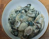 じゅわーと旨味広がる牡蠣と卵の中華風炒め作り方1写真