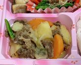 使い捨て容器に詰める差し入れ弁当…夜2作り方2写真