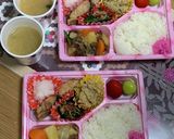 使い捨て容器に詰める差し入れ弁当…夜2作り方6写真