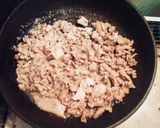 豚肉とセロリのレモンハーブバター炒め作り方1写真