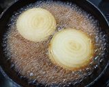 超簡単！味噌だれ焼肉と玉ねぎのだし煮！！作り方3写真