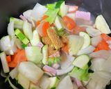 野菜のクリームシチュー　ズッキーニ作り方3写真