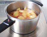 圧力鍋で柔らか【牛すじと大根の甘辛煮】作り方5写真