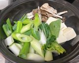 体調不良の時に！麺つゆと味噌ベースの鍋作り方1写真