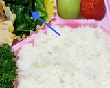 使い捨て容器に詰める差し入れ弁当…夜3作り方5写真
