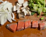 今日のみそ汁。芯のあるシャケ味噌汁作り方1写真