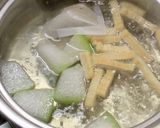 使い捨て容器に詰める差し入れ弁当…昼2作り方2写真