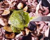 ワインに合う♪牛肉とセロリのバジル炒め作り方6写真