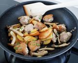 チキンとポテトの塩ガーリック炒め。作り方8写真