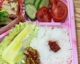 使い捨て容器に詰める差し入れ弁当…朝4作り方1写真