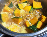 かぼちゃとひき肉で☺　超簡単煮物作り方4写真