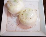 簡単☆まるごと新たまねぎの香り水スープ作り方1写真
