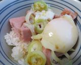 簡単　ネギトロ卵豆板醤丼作り方1写真