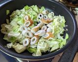 カレー風味!キャベツと竹輪バター醤油炒め作り方4写真