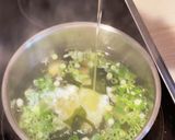 卵白消費☆ワカメと小ねぎのスープ♪作り方2写真