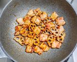 焼肉用の豚バラ肉と冷凍の蓮根の甘辛炒め作り方3写真