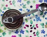 開けにくい缶詰は計量スプーンで☆作り方1写真