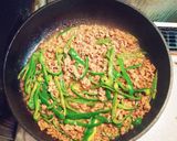 簡単☆挽き肉とピーマンのカレー風味炒め作り方3写真