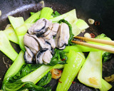 牡蠣と青梗菜の中華風ペペロンチーノ作り方4写真