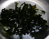 簡単！ほうれん草とわかめの胡麻醤油和え作り方2写真