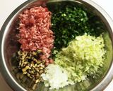 野菜たっぷり餃子(スライスチーズ入り)作り方1写真
