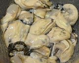 サロマ湖産の牡蠣と八丁味噌の土手鍋作り方1写真