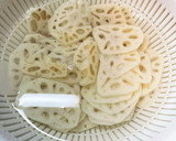 簡単おつまみ！れんこんのめんたいマヨ和え作り方1写真