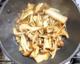 豚こま肉とキノコの洋風みそバター炒め作り方4写真
