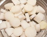 大根と豚肉の炒め煮作り方1写真