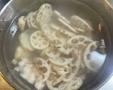 れんこんと豚バラ肉の甘辛炒め作り方1写真