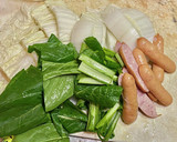 白菜＆小松菜とソーセージの焼きうどん作り方1写真
