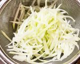 青パパイヤと人参の豚肉巻き作り方2写真