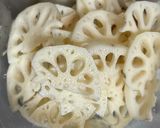 たっぷりほうれん草と鶏むね肉レンコン炒め作り方1写真