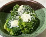 簡単!ブロッコリーにクリームチーズ☆作り方1写真