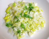 鶏塩そぼろで☆めんつゆバターチャーハン♫作り方1写真