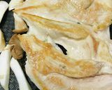 鶏肉のソテー●クリームシチューソース煮作り方2写真