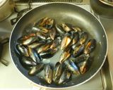 豪華ホワイトシチュー・貝とキノコのうま味作り方2写真
