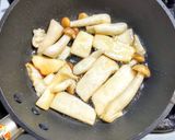 鶏と長ネギとキノコのオイスターソース炒め作り方3写真