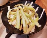 大根の皮のきんぴら作り方1写真