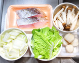 鱈と白菜と里芋とシメジのクリーム煮作り方1写真
